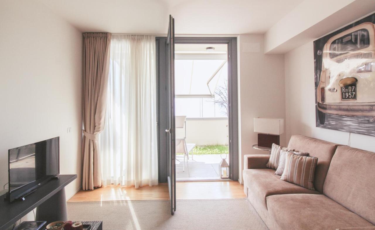 Residenza I Melograni - Suite Домазо Экстерьер фото