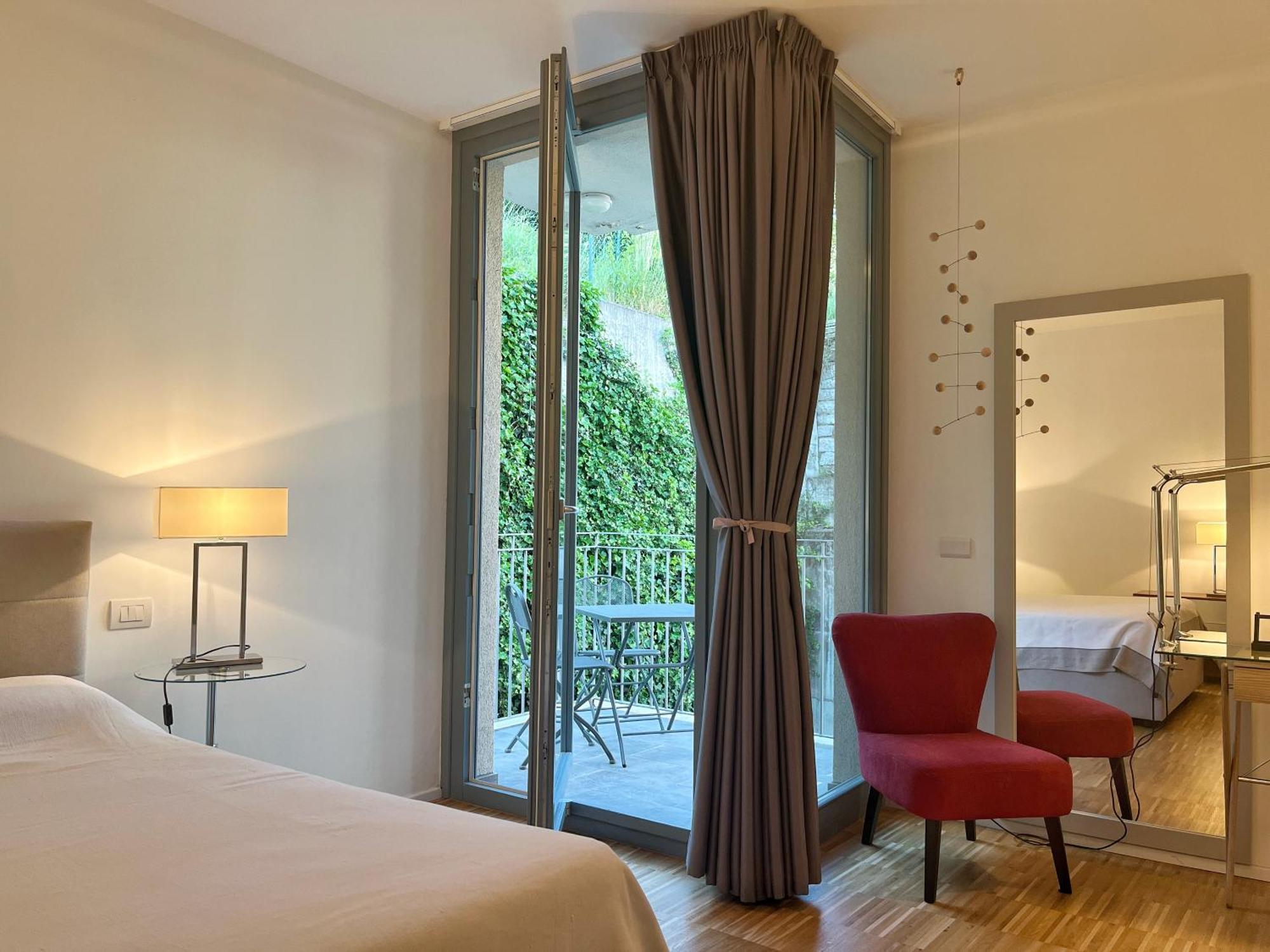 Residenza I Melograni - Suite Домазо Экстерьер фото