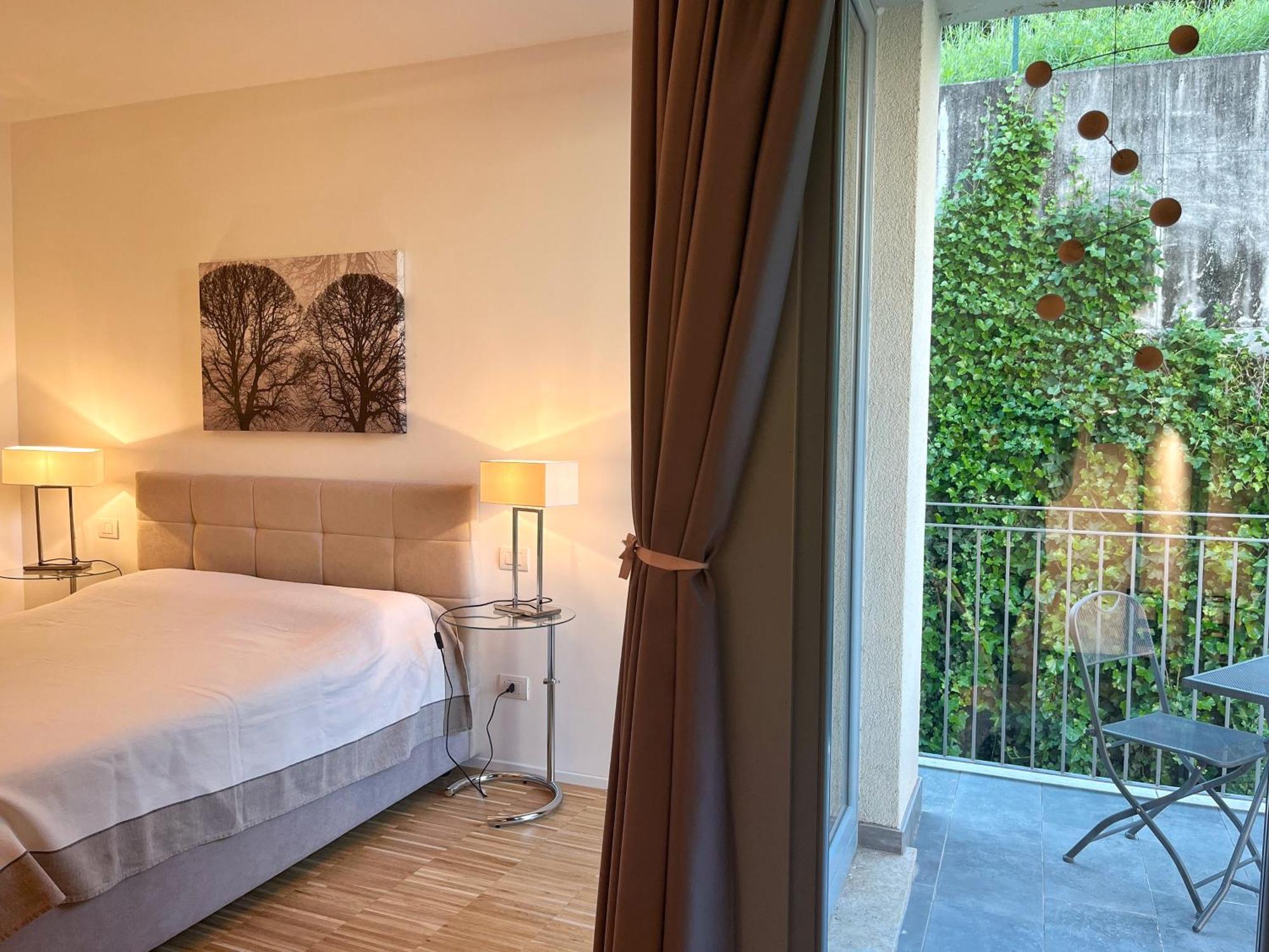 Residenza I Melograni - Suite Домазо Экстерьер фото